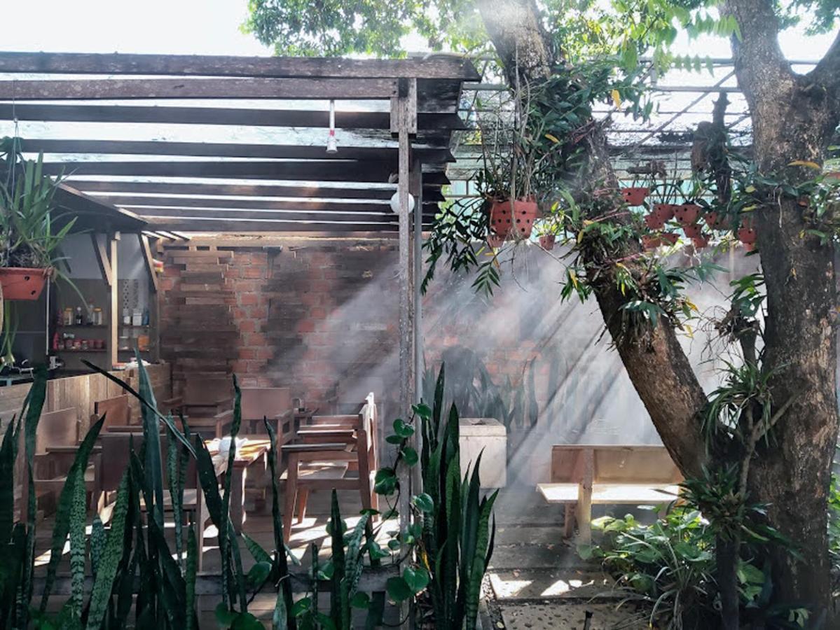 Homestay Vuon Nhan Pleiku Exterior photo